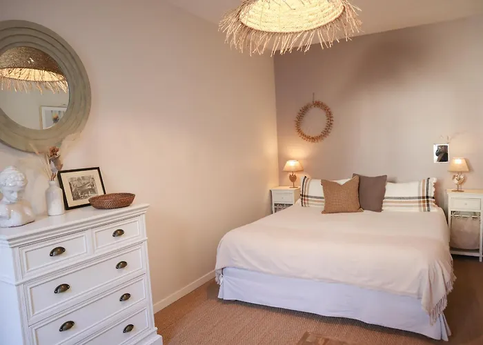 Location Secrète Hébergement de vacances