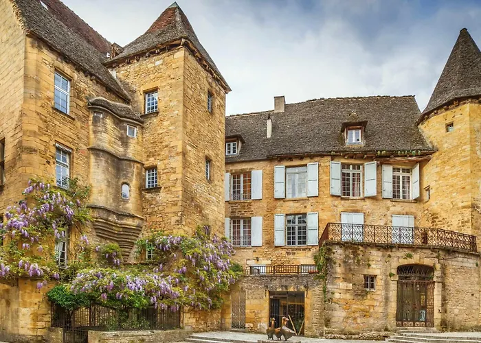 Hébergement de vacances Location Secrète Sarlat