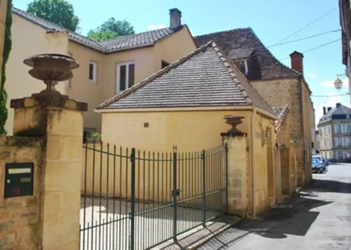 Location Secrète Hébergement de vacances Sarlat